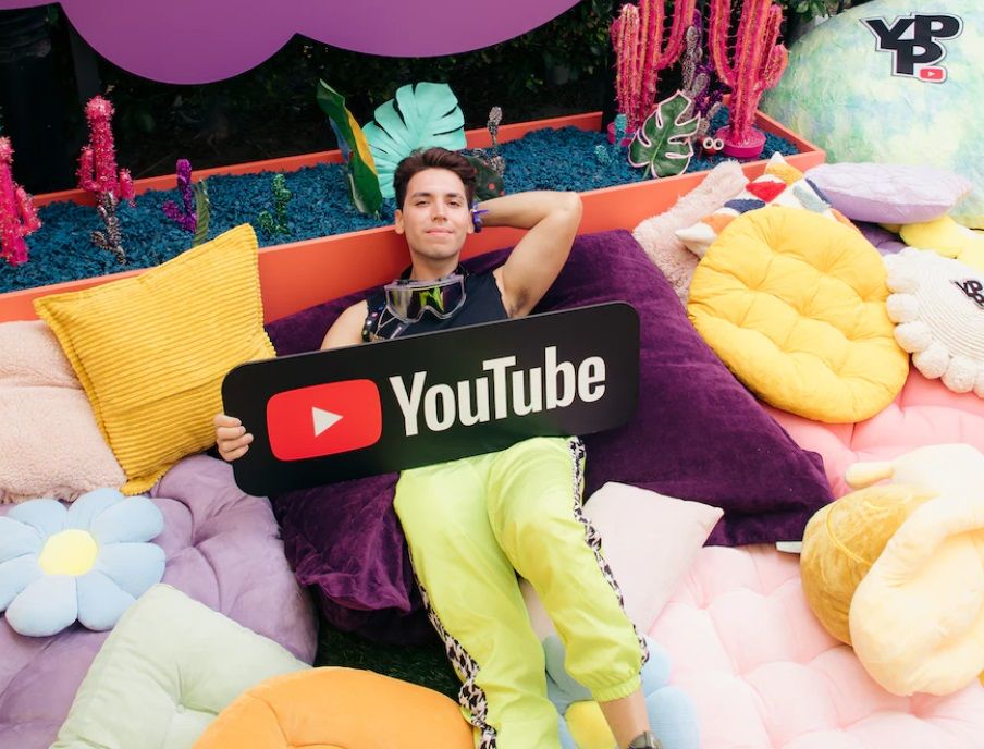 10 крутых идей спонсорских интеграций с VidCon 2023